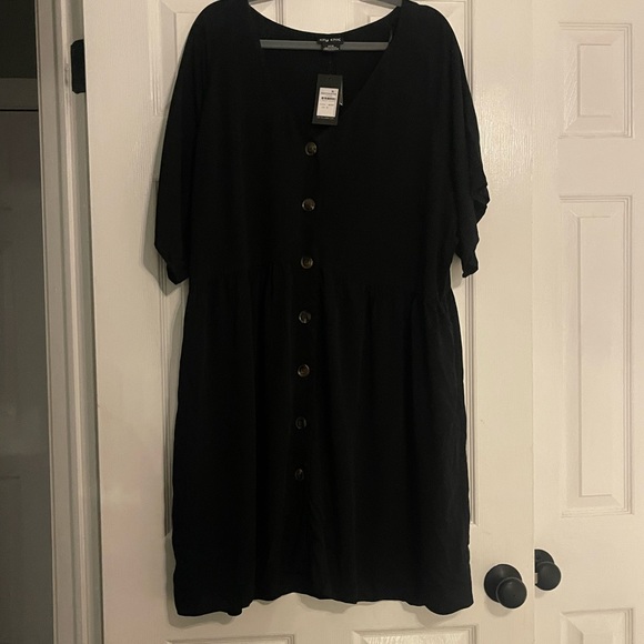 Black Button down City Chic Dress - Picture 2 of 7